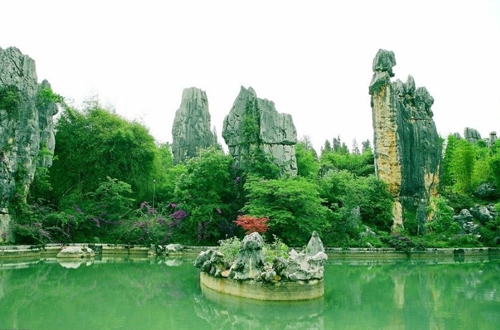 拥抱大自然 欣赏中国珍奇秀丽的地质公园