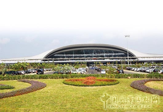 南宁机场T2新航站楼景观工程:展美姿迎五洲宾朋_国内动态|园林动态_中国风景园林网|中国风景园林网