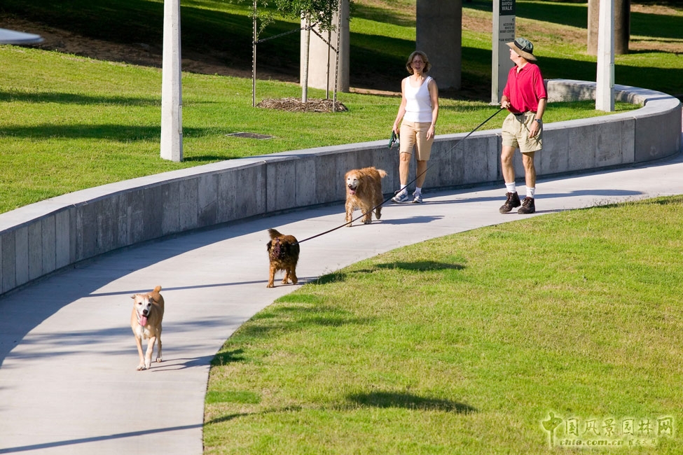 SWA作品：美国休斯敦市布法罗河滨漫步公园景观设计