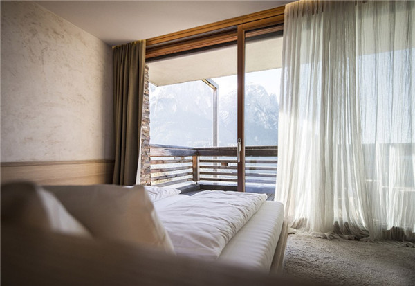 阿尔卑斯高原“湖泊”酒店