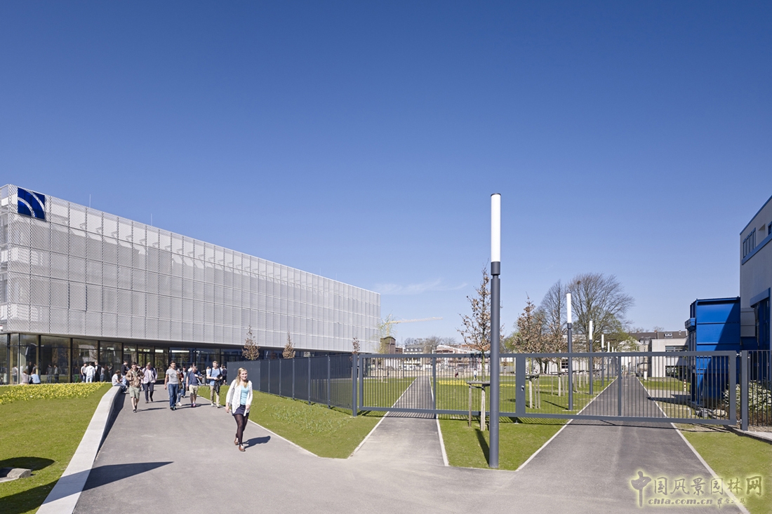 德国克雷菲尔德市校园扩建改造设计（组图）