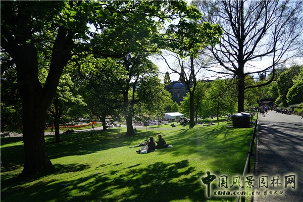 “静心的游憩”——爱丁堡王子街公园