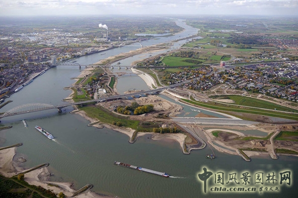 8月26日头条：荷兰内梅亨市瓦尔河空间恢复项目赏析