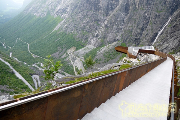 9月7日头条：挪威特洛斯蒂格山道景观赏析