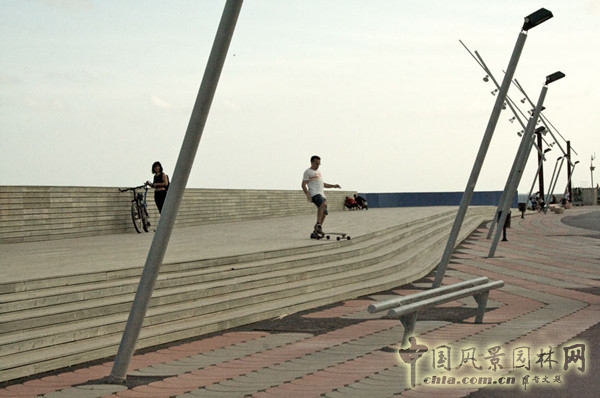 9月14日头条：巴塞罗那S-E海滨公园项目赏析