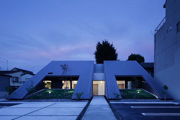 TSC设计事务所作品：位于日本的砖表皮楔形牙科诊所