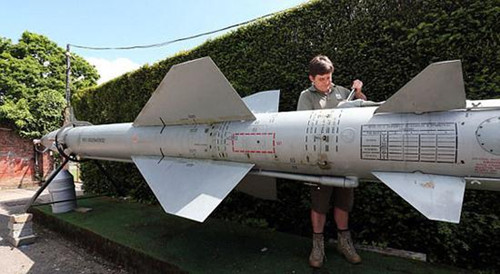 稀奇！苏联废弃导弹将作为园艺装饰品拍卖
