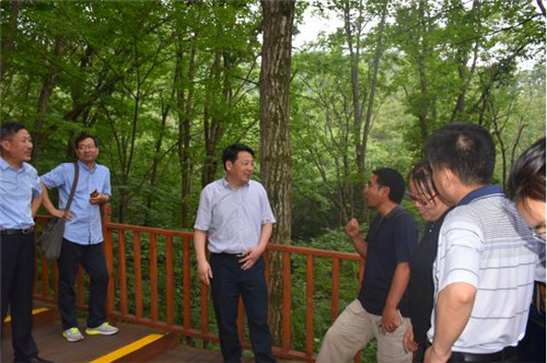 大自然保护协会专家评估宝天曼自然保护区