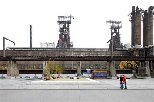 废弃钢铁厂如何经过景观改造焕发新生