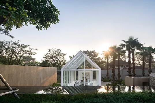 泰国曼谷雨树住宅区景观设计