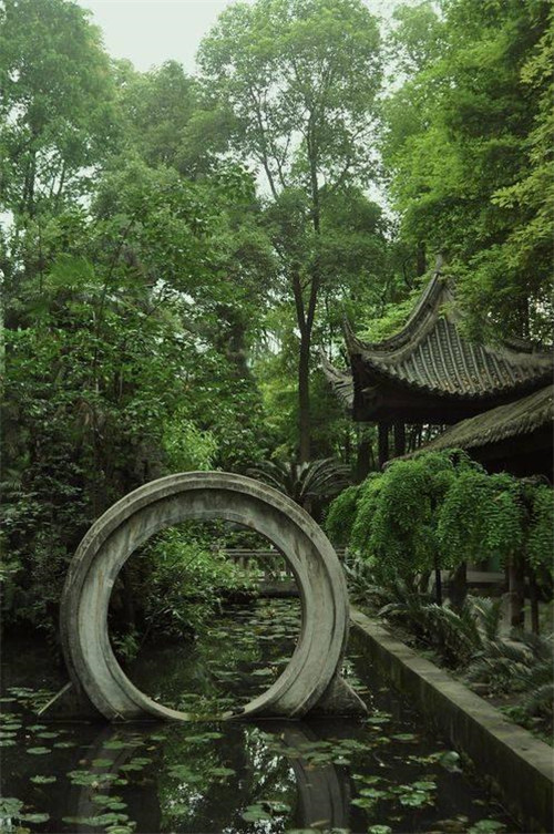 在中国古典园林中寻摸中华文化的审美意识