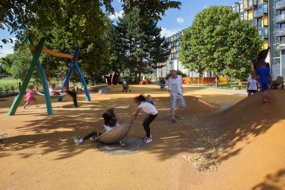 具有便利设施的绿色空间——沃姆浩特公园