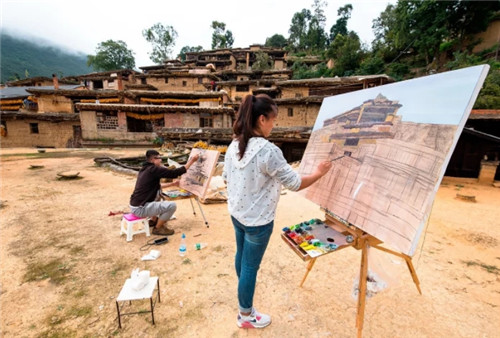 中国最有趣的村庄，邻里之间串门都是走房顶