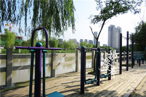 景观改造、亮化提升，扬州沿山河风光带展新貌
