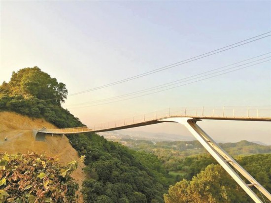 深圳光明绿道三座景观桥顺利完工