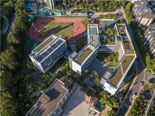 深圳香山里小学：开放、多层次的复合教学空间