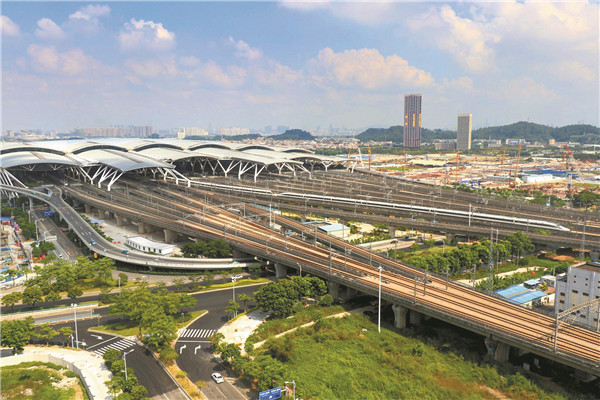 广州城市更新：铺设“轨道上的都市圈”