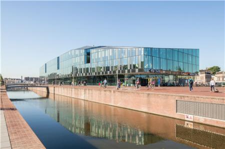 荷兰代尔夫特市政厅和火车站设计
